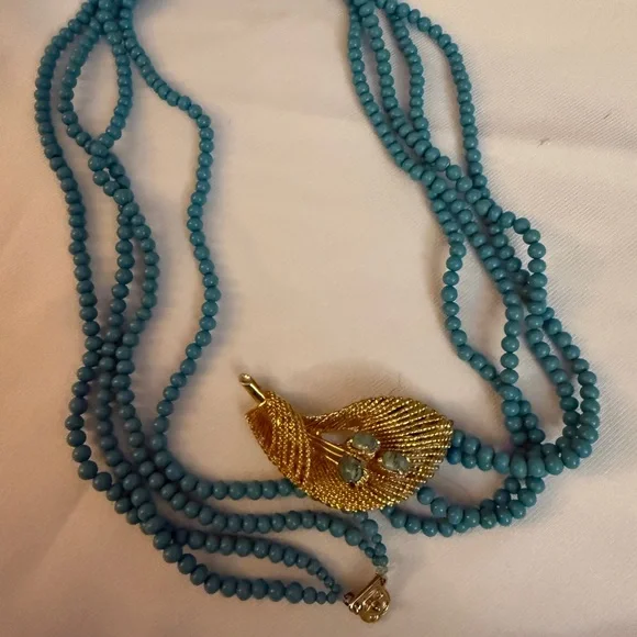 Elegant Gold and Turquoise Beaded Necklace - Picture 4 of 6